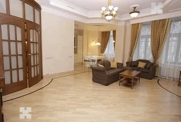 4х комн кв на Гоголевском б-ре 29